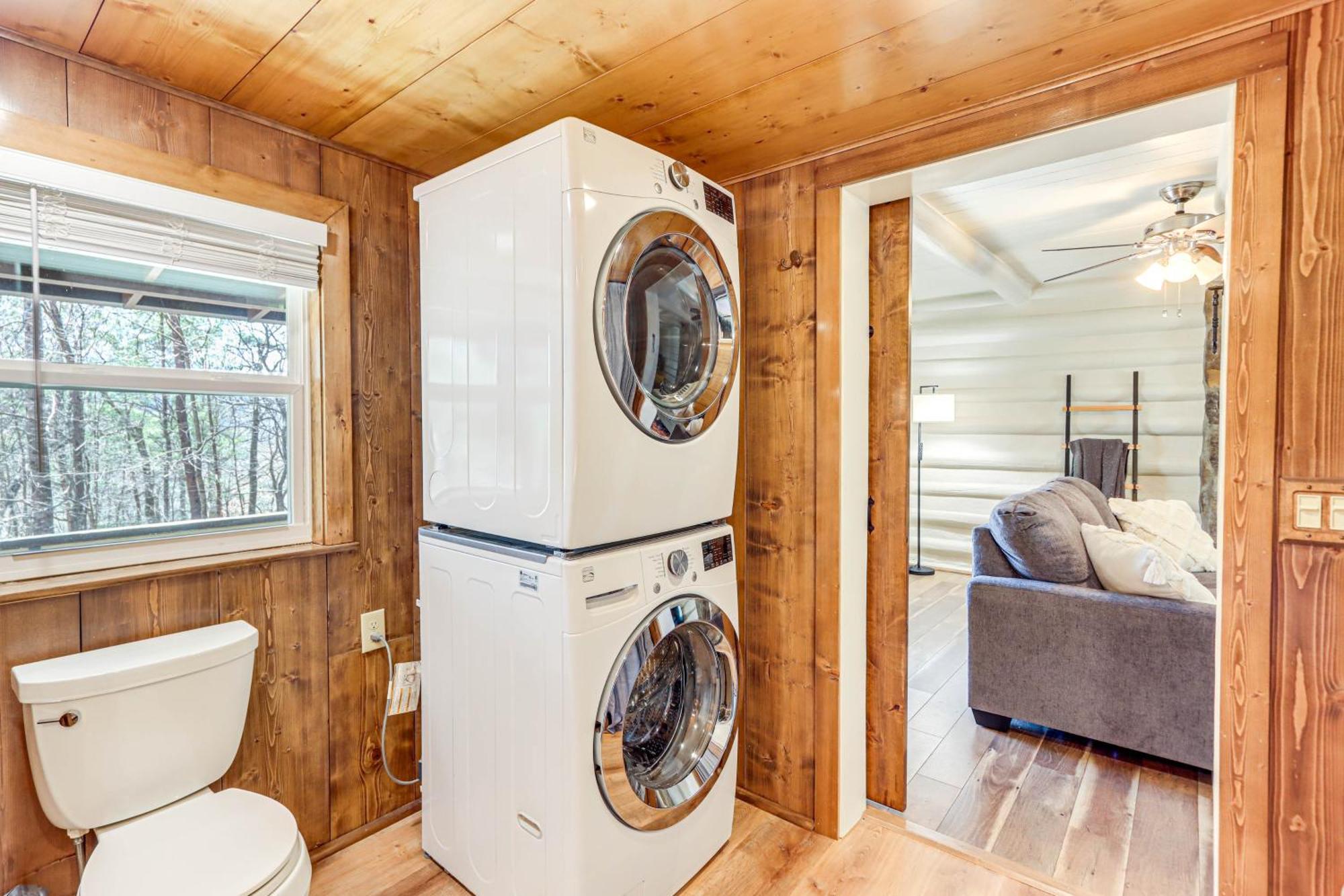 Dog-Friendly Hiawassee Cabin With Decks And Fire Pit! Экстерьер фото